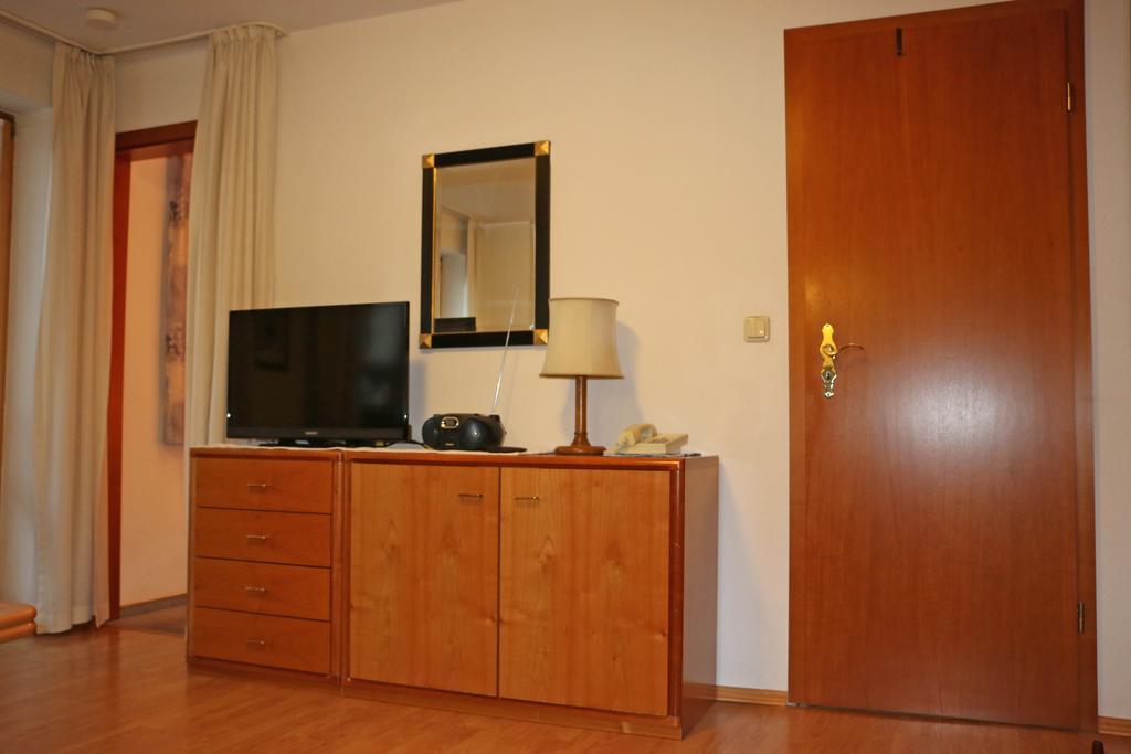 Appartementhaus Elisabeth Winklhofer Bad Füssing Habitación foto
